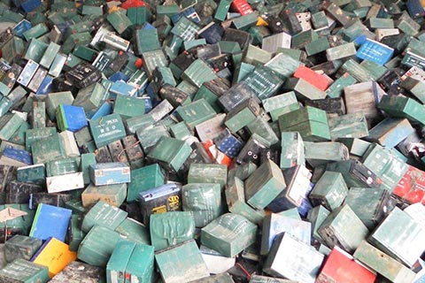 永寿常宁专业回收旧电池✔专业回收汽车电池✔山特铅酸蓄电池回收